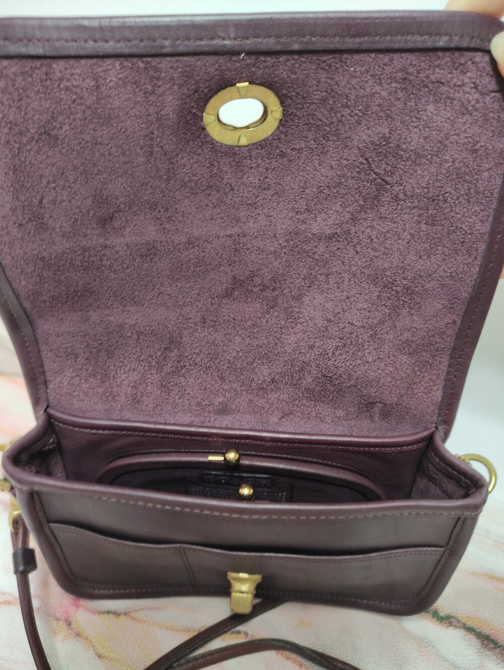 RARE Vintage Coach 9385 Shoulder Purse Kisslock Burgundy - Picture 11 of 14